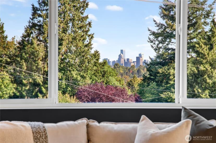 Property photo for 7707 18th Avenue Sw, Seattle photo 17