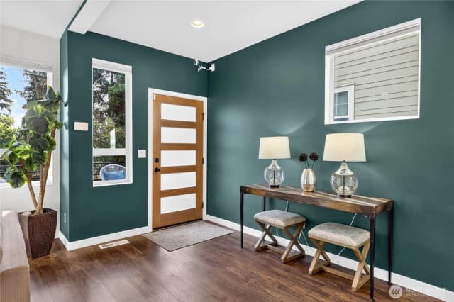 Property photo for 7707 18th Avenue Sw, Seattle photo 2