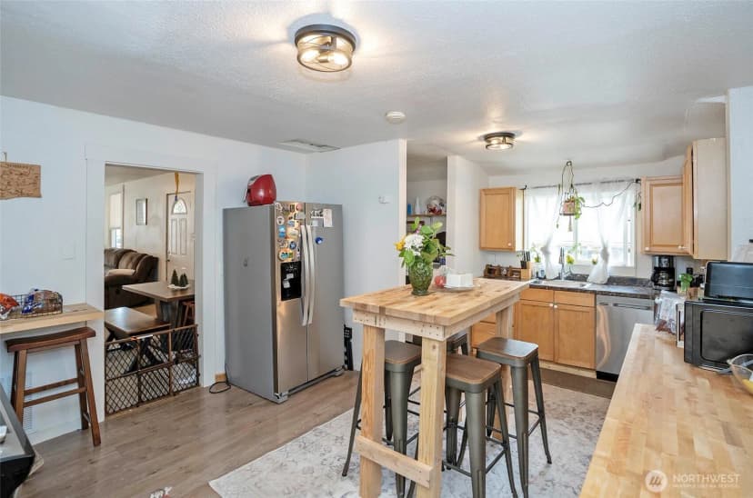 Property photo for 110 Alder Street E, Eatonville photo 8