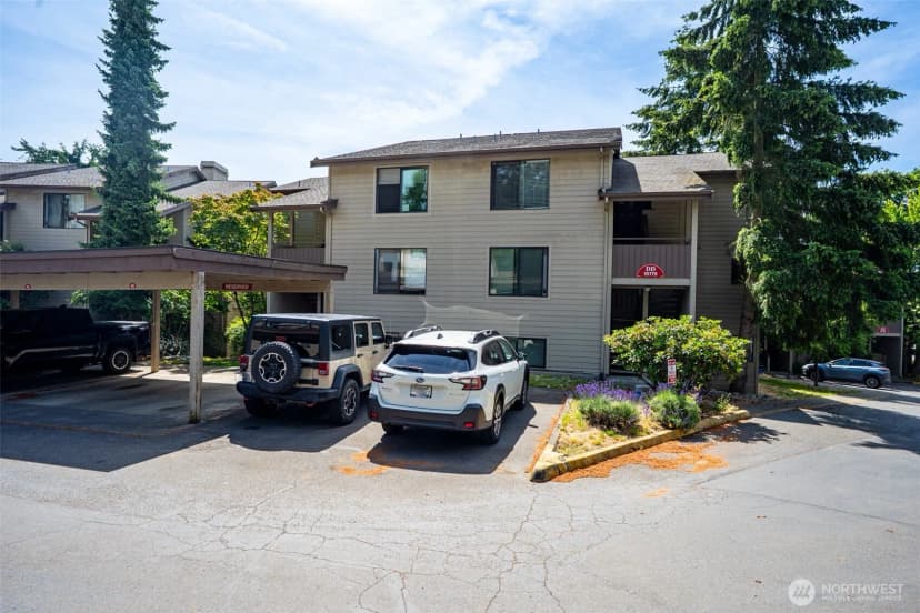 Property photo for 15175 Sunwood Blvd #dd12, Tukwila photo 4