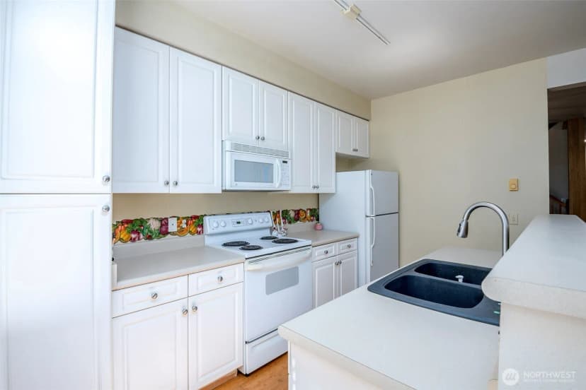 Property photo for 15150 140th Way Se #b103, Renton photo 9