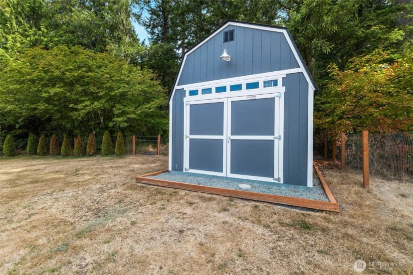 Property photo for 18521 32nd Avenue Nw, Stanwood photo 37