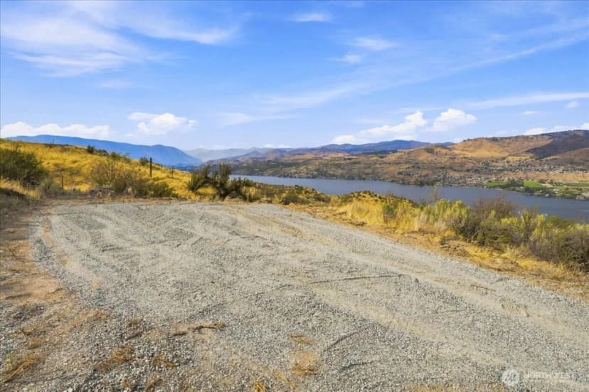 Property photo for 64 Chelan Butte Rd, Chelan photo 6