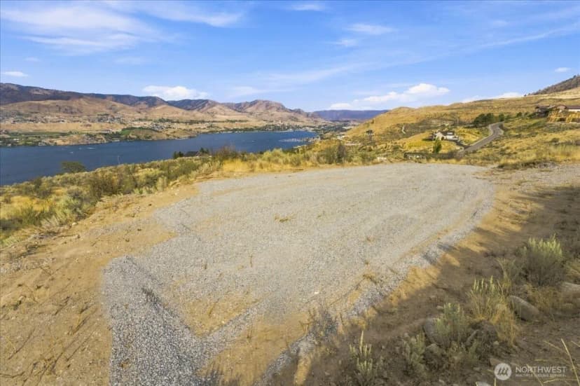 Property photo for 64 Chelan Butte Rd, Chelan photo 12