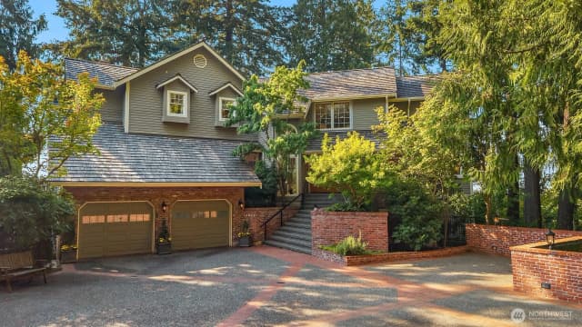 Property photo for 13021 13th Avenue Nw, Seattle photo 4