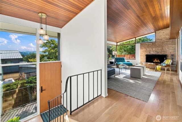 Property photo for 5417 S Orcas Street, Seattle