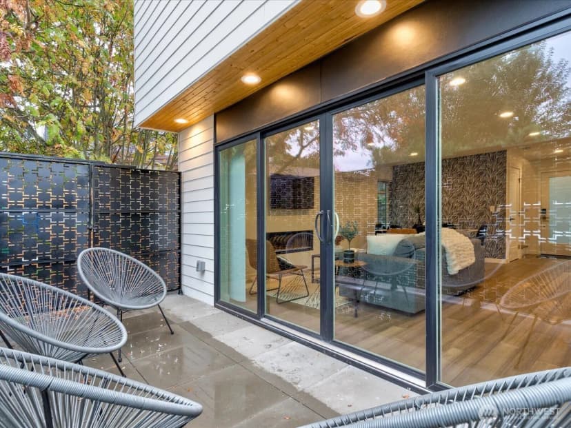 Property photo for 7507 Latona Avenue Ne, Seattle photo 30