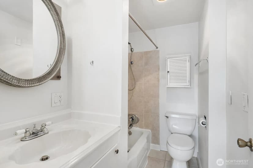 Property photo for 5444 Kirkwood Place N, Seattle photo 9