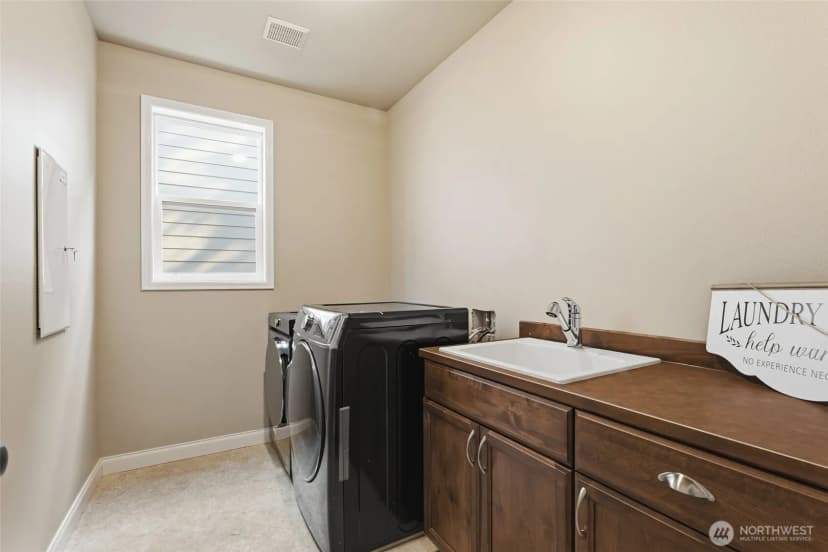 Property photo for 9625 222nd Court Ne, Redmond photo 31