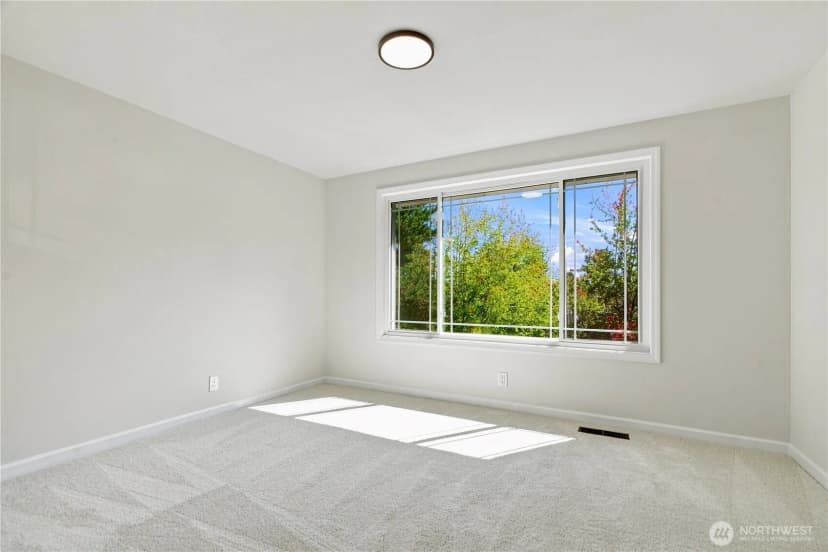 Property photo for 9126 Ne 151st Street, Bothell photo 26