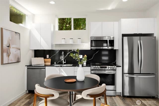 Property photo for 4919 Meridian Avenue N, Seattle