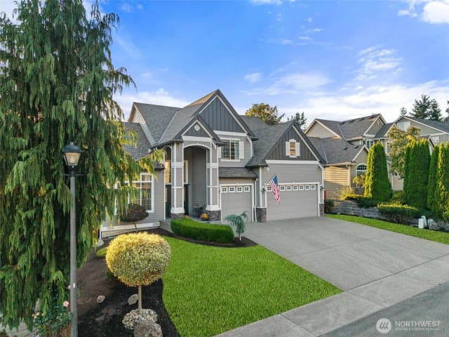 Property photo for 32113 Sunny Lane, Black Diamond photo 2