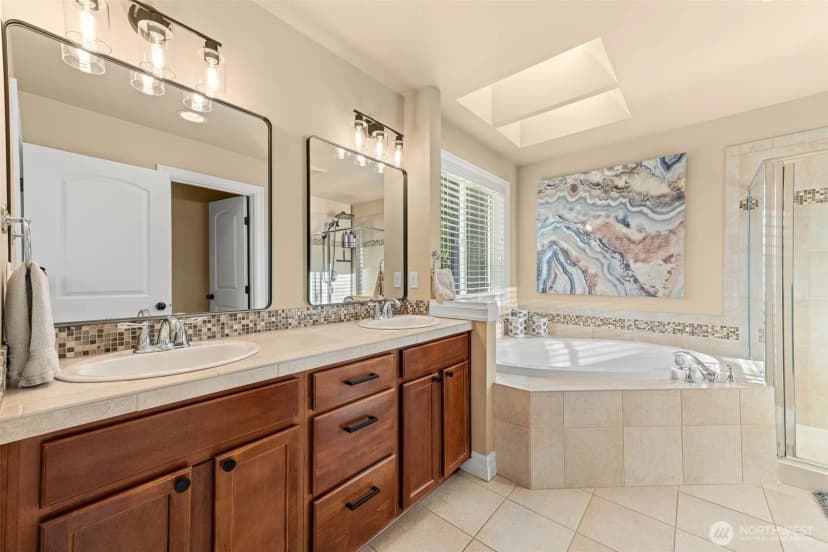 Property photo for 32113 Sunny Lane, Black Diamond photo 27