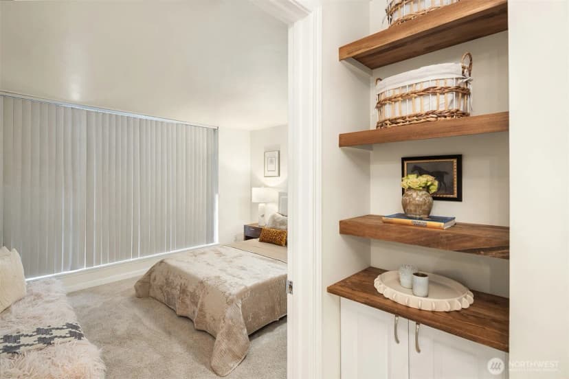 Property photo for 6225 Lake Washington Boulevard Ne #208, Kirkland photo 12
