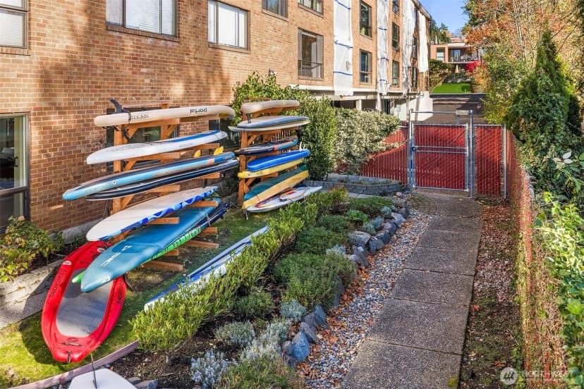Property photo for 6225 Lake Washington Boulevard Ne #208, Kirkland photo 18