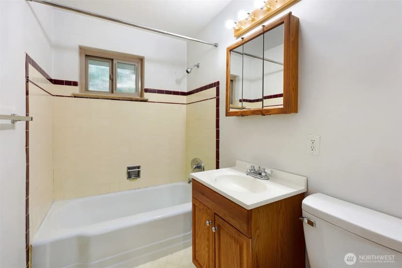 Property photo for 4815 S Holly Street, Seattle photo 7