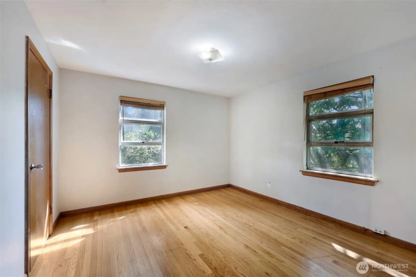 Property photo for 4815 S Holly Street, Seattle photo 6