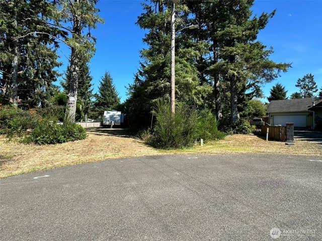 Property photo for 816 Scaup Court Se, Ocean Shores photo 4