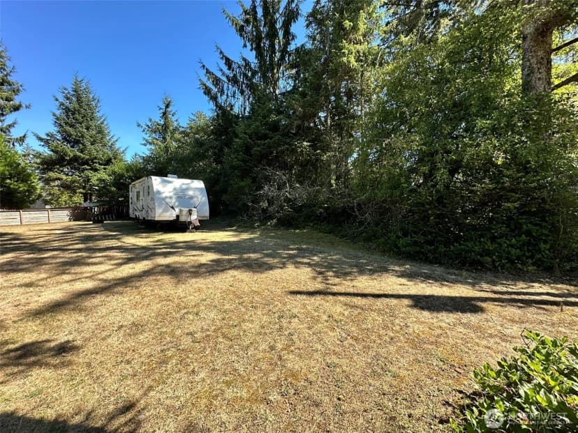 Property photo for 816 Scaup Court Se, Ocean Shores photo 10