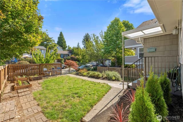 Property photo for 6325 42nd Avenue Sw, Seattle photo 5