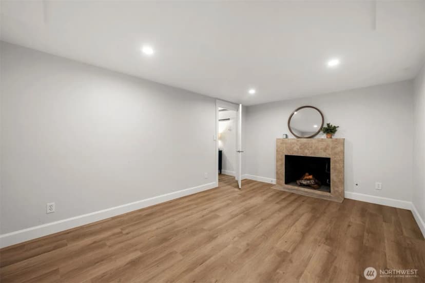 Property photo for 6325 42nd Avenue Sw, Seattle photo 24