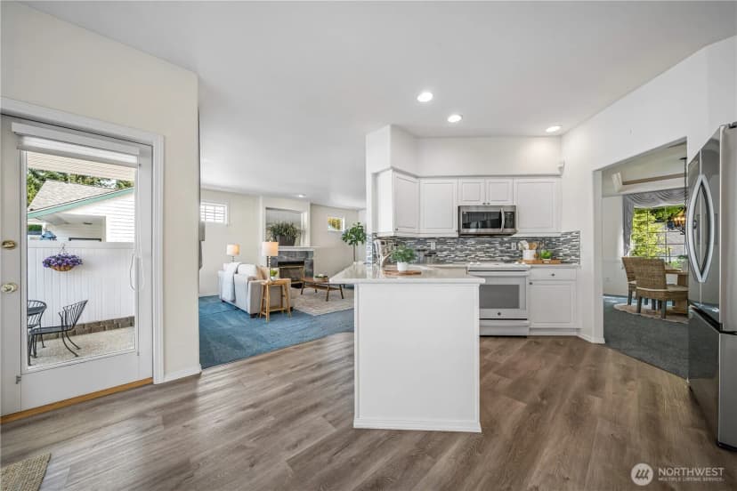 Property photo for 6903 51st Street Ct W, University Place photo 12