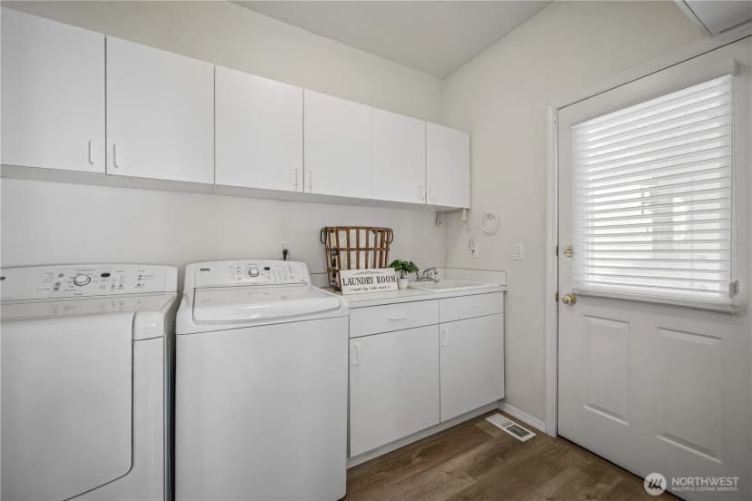 Property photo for 6903 51st Street Ct W, University Place photo 22