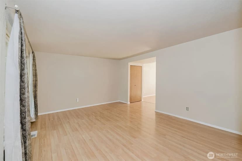 Property photo for 776 Sw Littletree Circle, Port Orchard photo 5