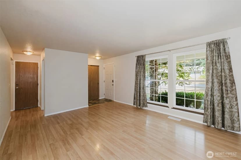 Property photo for 776 Sw Littletree Circle, Port Orchard photo 7
