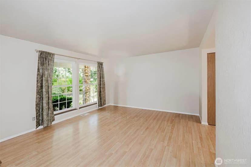 Property photo for 776 Sw Littletree Circle, Port Orchard photo 6