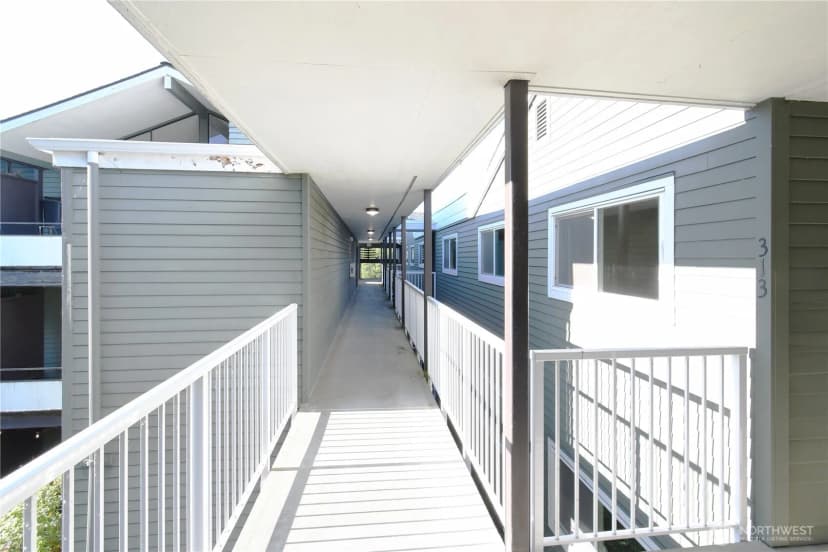 Property photo for 7924 212th Street Sw #313, Edmonds photo 14