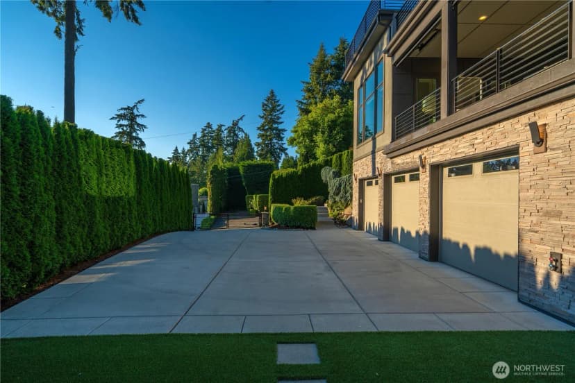 Property photo for 3410 W Mercer Way, Mercer Island photo 39