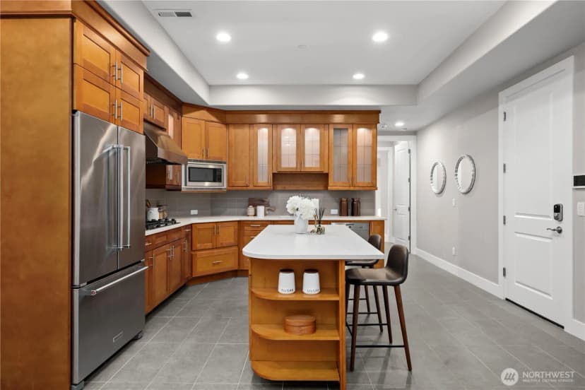 Property photo for 3410 W Mercer Way, Mercer Island photo 36