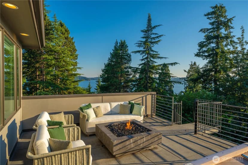 Property photo for 3410 W Mercer Way, Mercer Island photo 29