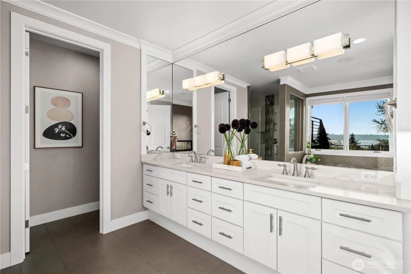 Property photo for 3410 W Mercer Way, Mercer Island photo 27