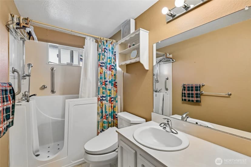 Property photo for 8621 Vistarama Avenue, Everett photo 23