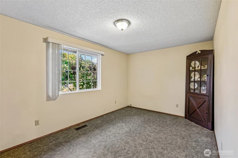 Property photo for 8621 Vistarama Avenue, Everett photo 20