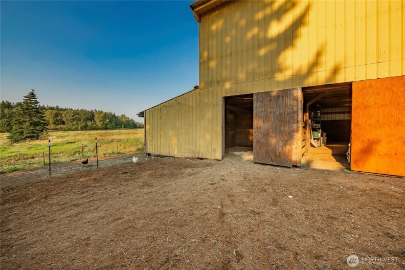 Property photo for 1494 Van Wyck Road, Bellingham photo 24