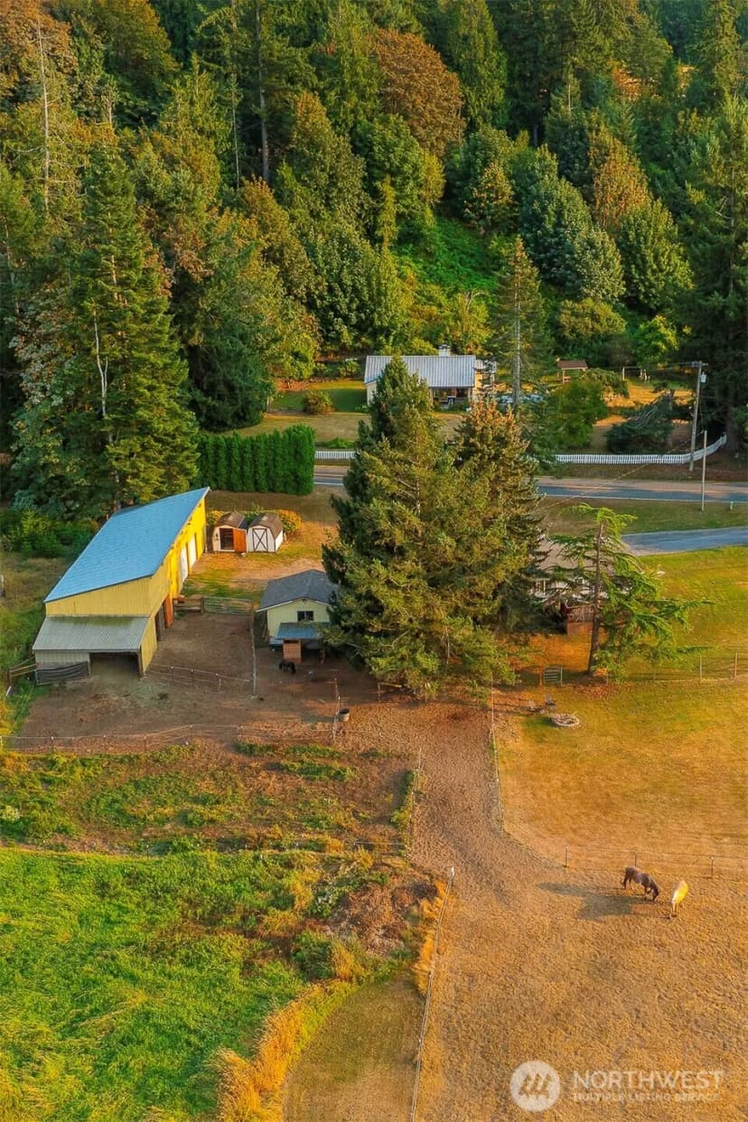 Property photo for 1494 Van Wyck Road, Bellingham photo 39