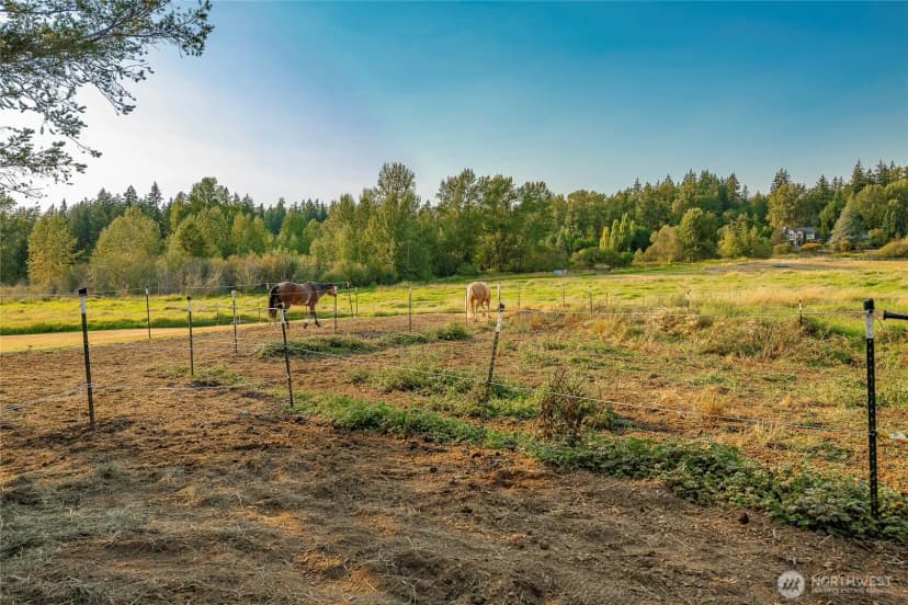 Property photo for 1494 Van Wyck Road, Bellingham photo 32