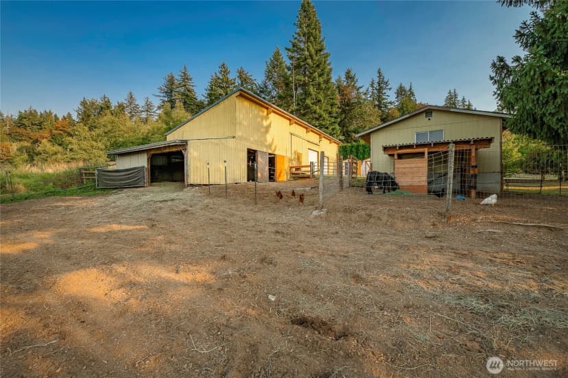 Property photo for 1494 Van Wyck Road, Bellingham photo 22
