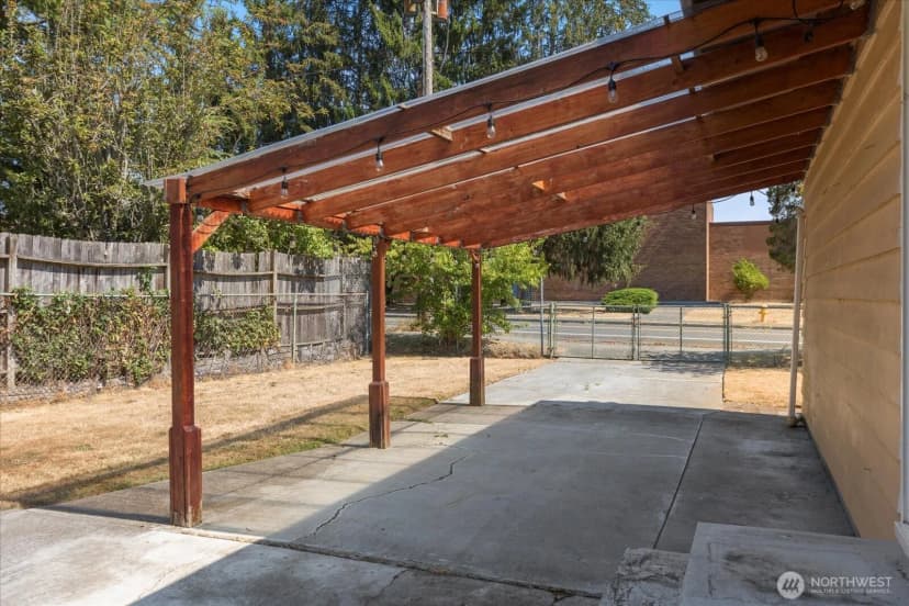 Property photo for 2352 N 188th Street, Shoreline photo 24