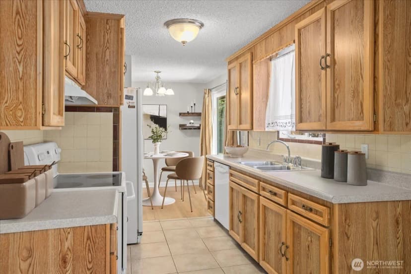 Property photo for 2352 N 188th Street, Shoreline photo 9