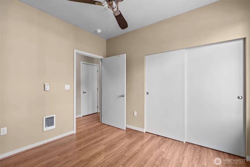 Property photo for 15100 6th Avenue Sw #518, Burien photo 13
