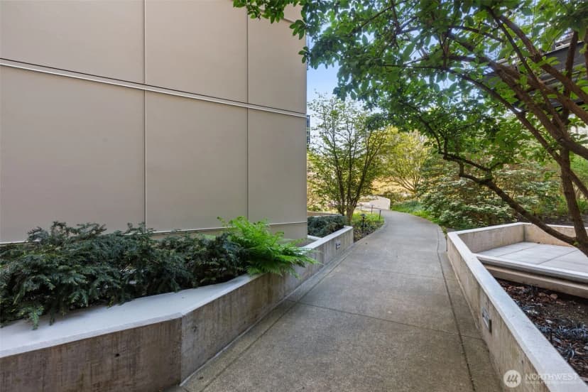 Property photo for 15100 6th Avenue Sw #518, Burien photo 20