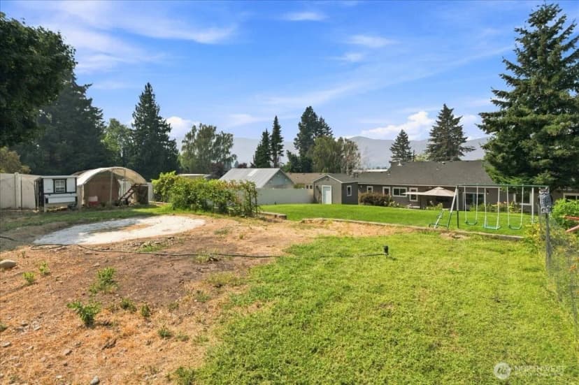Property photo for 471 N Iowa Avenue, East Wenatchee photo 35