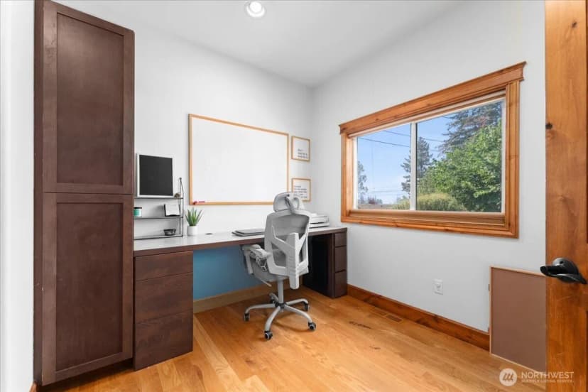 Property photo for 471 N Iowa Avenue, East Wenatchee photo 24