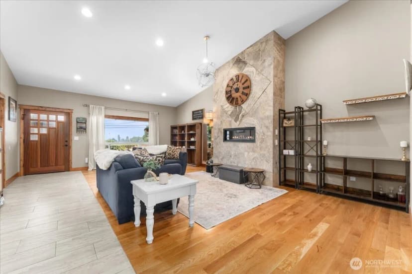 Property photo for 471 N Iowa Avenue, East Wenatchee photo 8