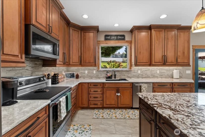 Property photo for 471 N Iowa Avenue, East Wenatchee photo 12