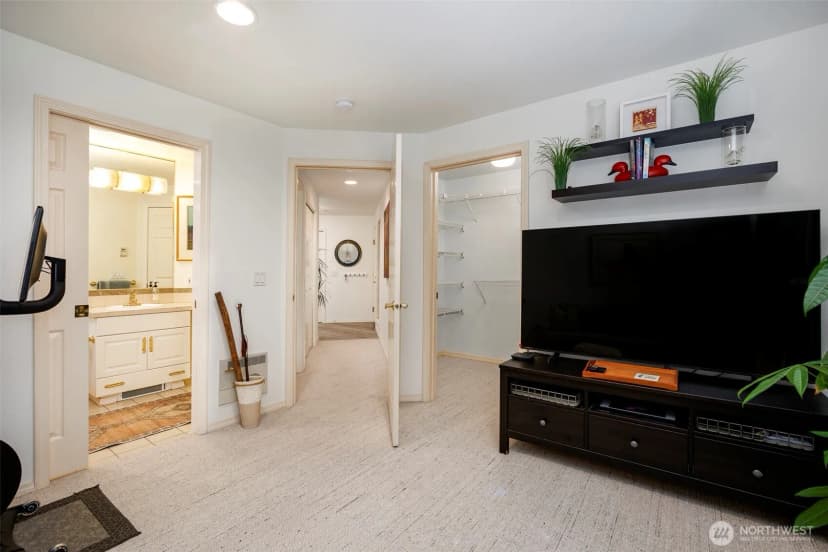 Property photo for 1550 Alki Avenue Sw #300, Seattle photo 22